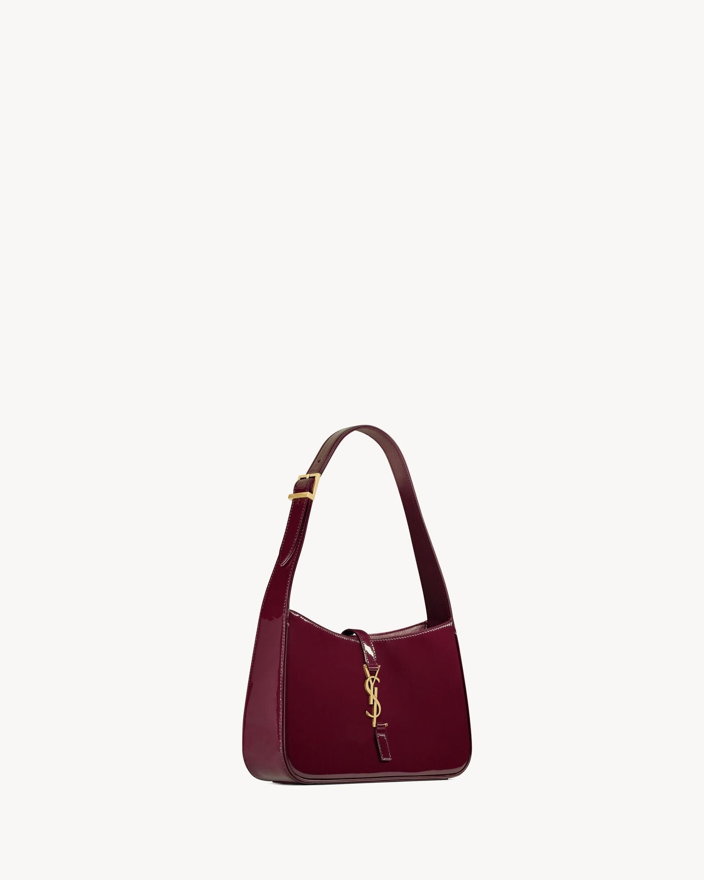 YL -  Le 5 à 7 Patent Leather Hobo – Burgundy Elegance
